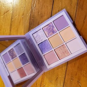 Huda beauty pastels obsession lilac